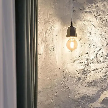 Hotel Nin&bau Sarri 2 3*