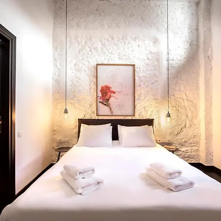 Nin&bau Sarri 2 Hotel