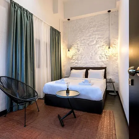 Hotel Nin&bau Sarri 2 3*